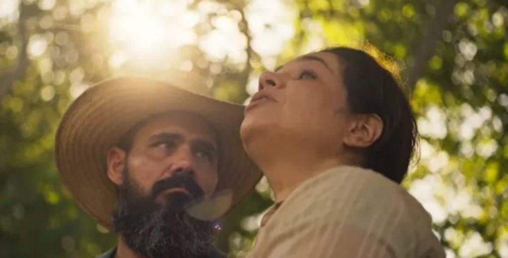 Pantanal - Maria Bruaca zomba da desgraça de Alcides e recusa plano do peão: 'Dois coitados'