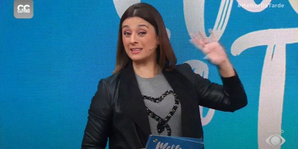 Catia Fonseca dá bronca em colunista após piada sobre fim do Casos de Família e manda recado para Christina Rocha