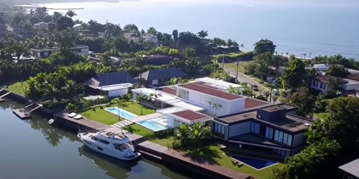 Condomínio William Bonner em Mangaratíba 