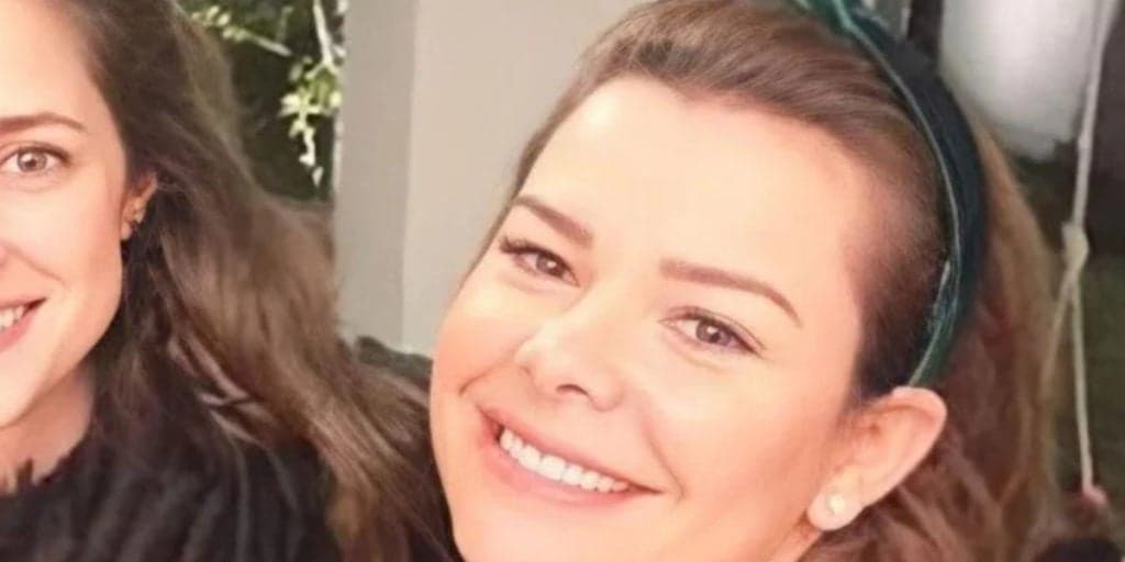 Fernanda Souza mostra encontro com Sandy e faz rara aparição pública com namorada: "Uma honra"