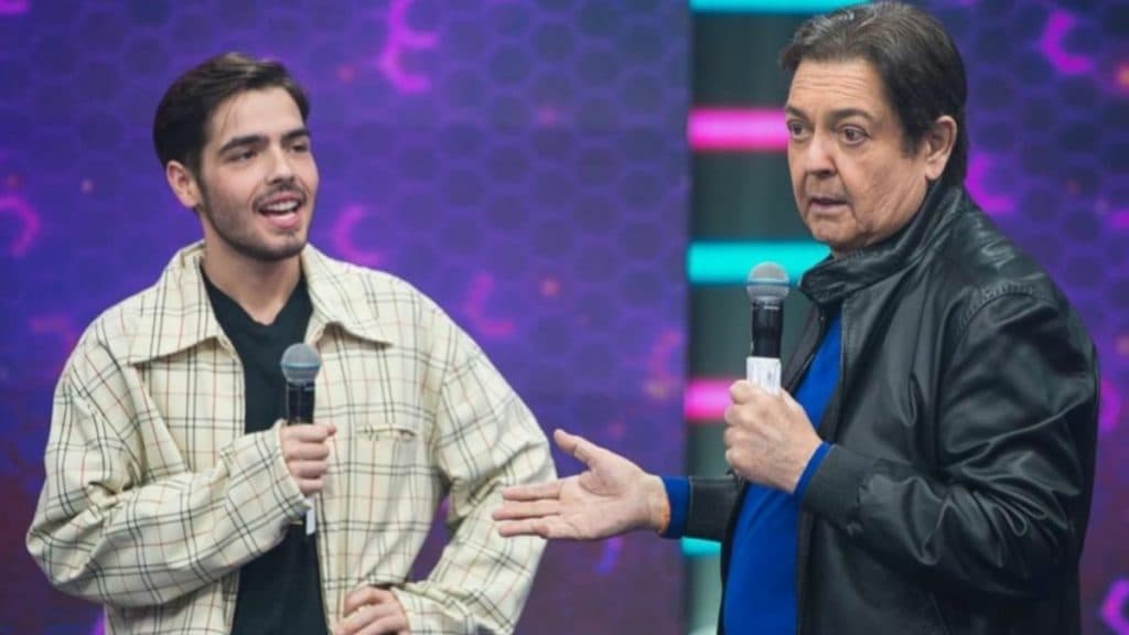Filho de Faustão admite ser cobrado ao extremo, tomar bronca do pai e toma decisão sobre trabalhar na TV