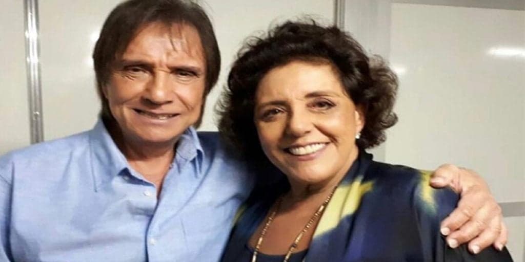 Leda Nagle, sogra de Sabrina Sato, vai ao show de Roberto Carlos, se envolve com o cantor e aos prantos confirma tudo: "Amo"