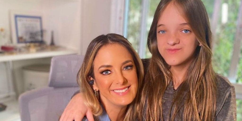 Ticiane Pinheiro divulga foto onde Rafinha Justus está completamente diferente e encanta o público: "Linda"