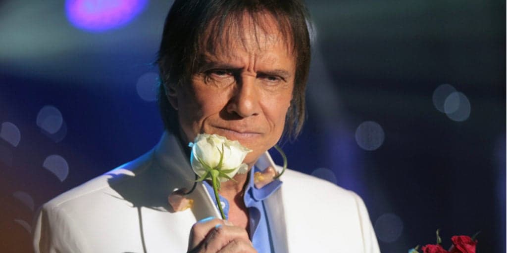 Sertanejo que já trabalhou com Roberto Carlos confessa como ele é e assume: "Eu me arrepiava"
