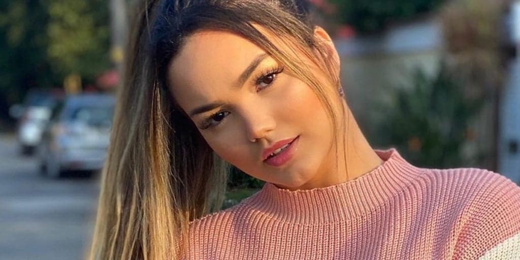 Suzanna Freitas exibe nova tatuagem em local incomum e detalhes impactam: "Invisivel aos olhos"