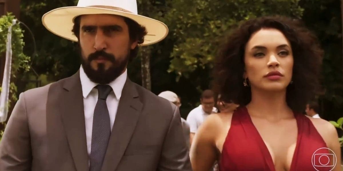 http://tvfoco.uai.com.br/wp-content/uploads/2015/05/Daniela-Mercury.jpg
