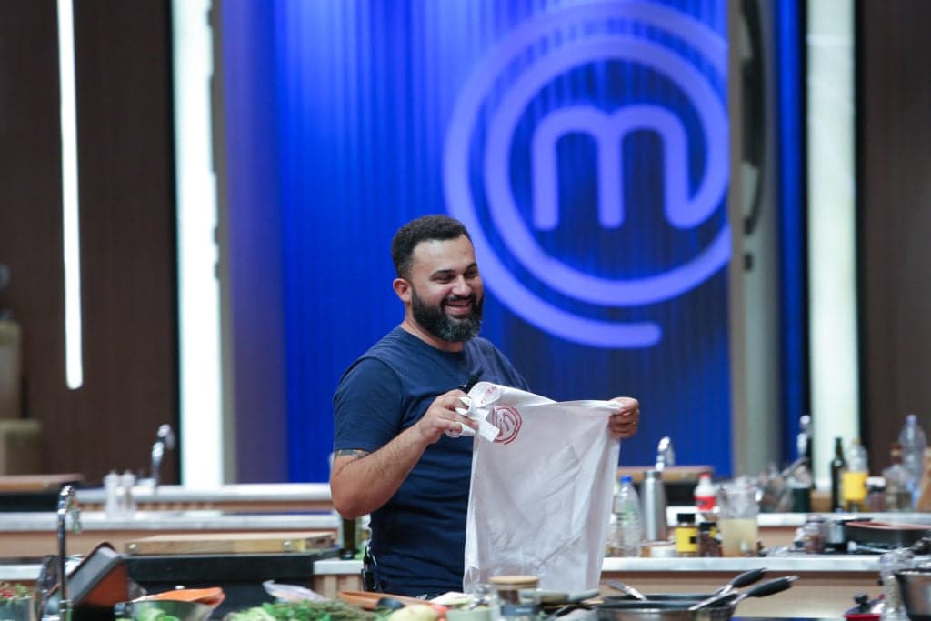Após se inscrever sete vezes no “MasterChef Brasil”, Renato é eliminado do talent show
