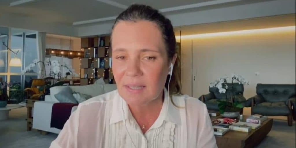 Adriana Esteves teve que lidar com diagnóstico de doença e já precisou deixar a Globo