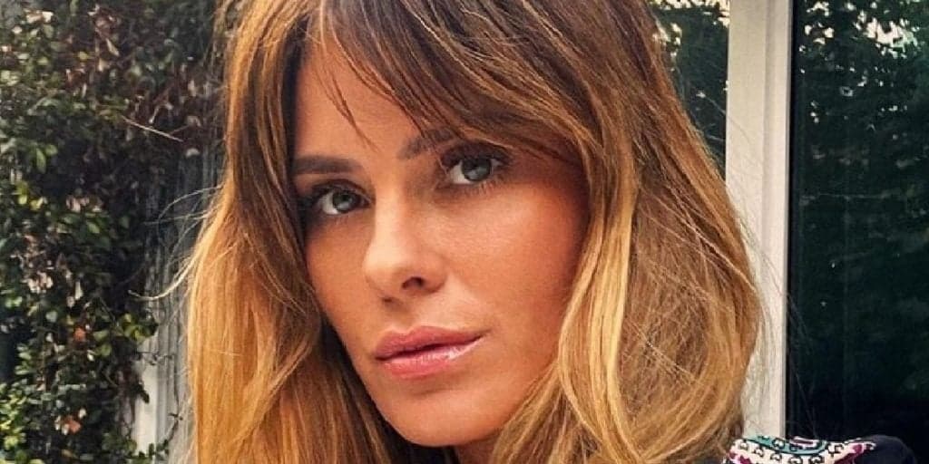 “De biquíni cavado”, Carolina Dieckmann surge em foto sensual e prova o porquê é uma das mulheres mais bonitas