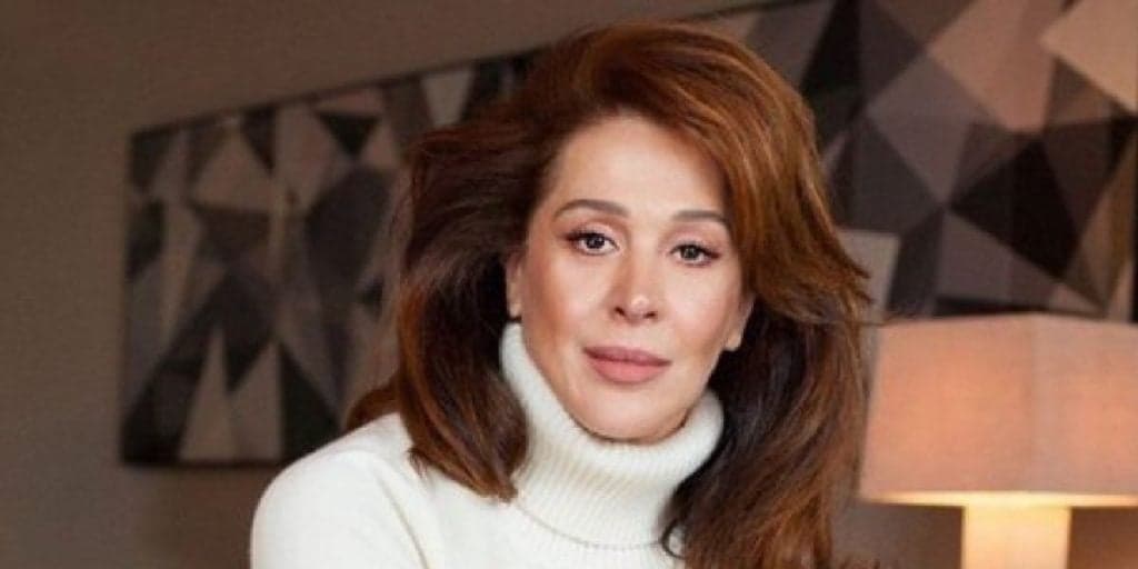 Claudia Raia surge com barriguinha de grávida 'explodindo' aos três meses: "Não está fácil não"