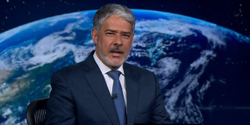 Jornal Nacional faz comunicado e divulga vídeo sobre William Bonner estar fora da bancada