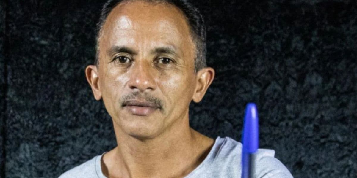 Manoel Gomes, autor da música “Azul caneta” passou por perrengues após viralizar na sua música