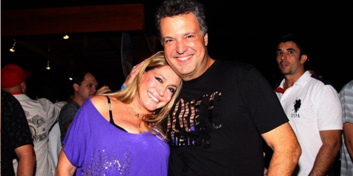 http://tvfoco.uai.com.br/wp-content/uploads/2015/05/Daniela-Mercury.jpg