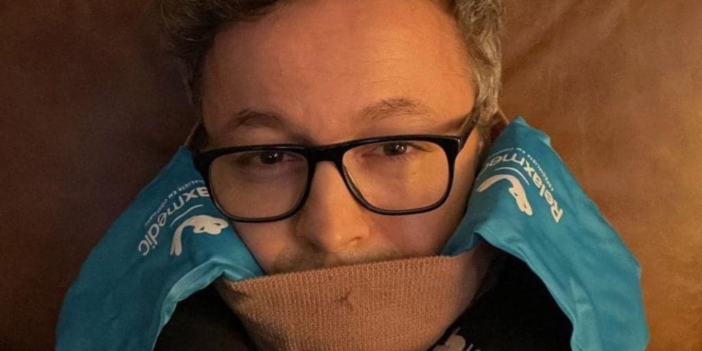 Marido de Sandy surge fora do país, mostra o que está fazendo em viagem e assume: "Tremendas confusões"
