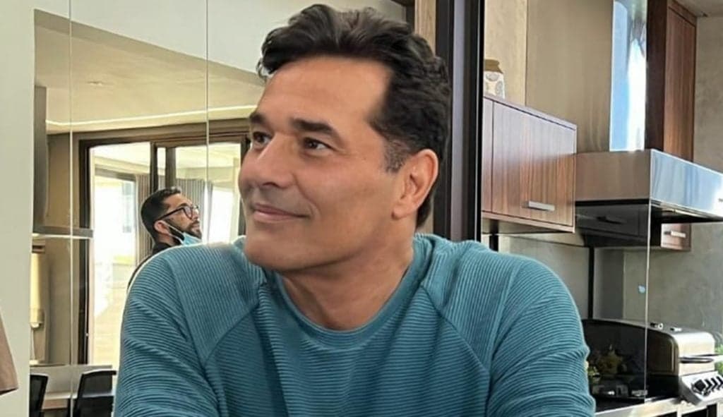 Luciano Szafir fez balanço do ano, publicou vídeo com esposa, mãe, Sasha e desabafa: “Tanto a agradecer”