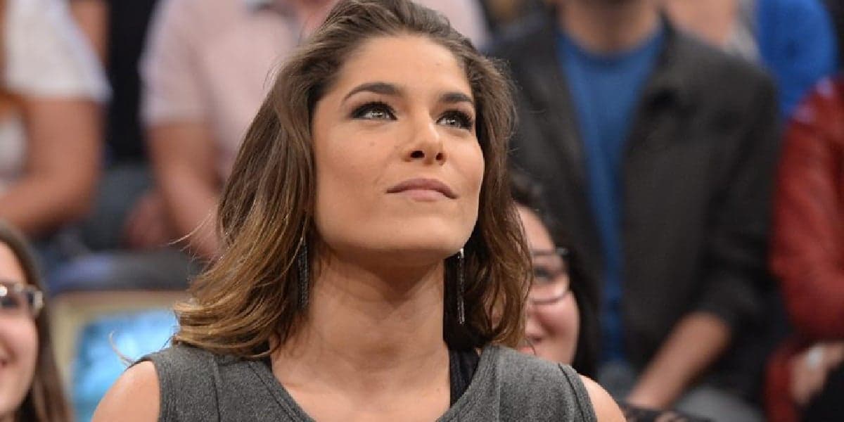http://tvfoco.uai.com.br/wp-content/uploads/2015/05/Daniela-Mercury.jpg