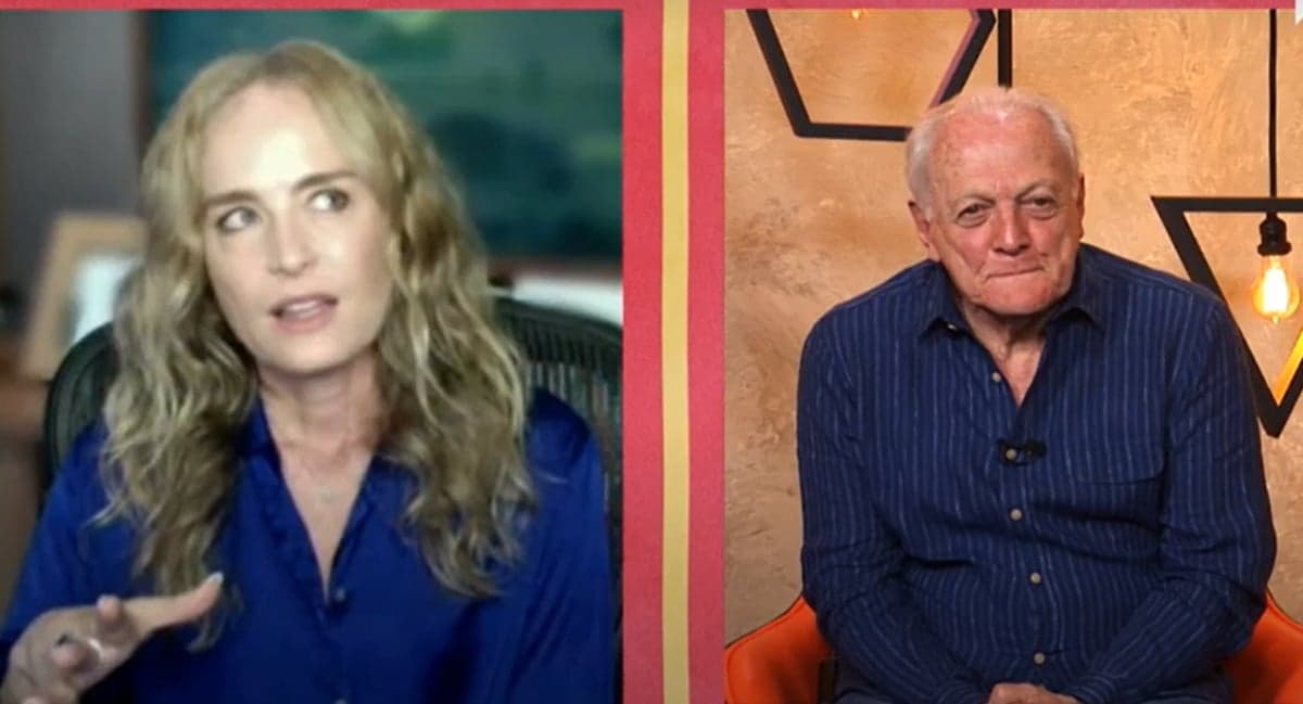 Angélica comenta verdade sobre 'briga' com Mara Maravilha no Programa de Todos os Programas, de Flávio Ricco Angélica comenta verdade sobre 'briga' com Mara Maravilha no Programa de Todos os Programas, de Flávio Ricco