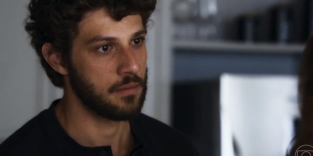 Travessia - Em confronto direto com Moretti, Ari toma decisão radical e sequestra personagem