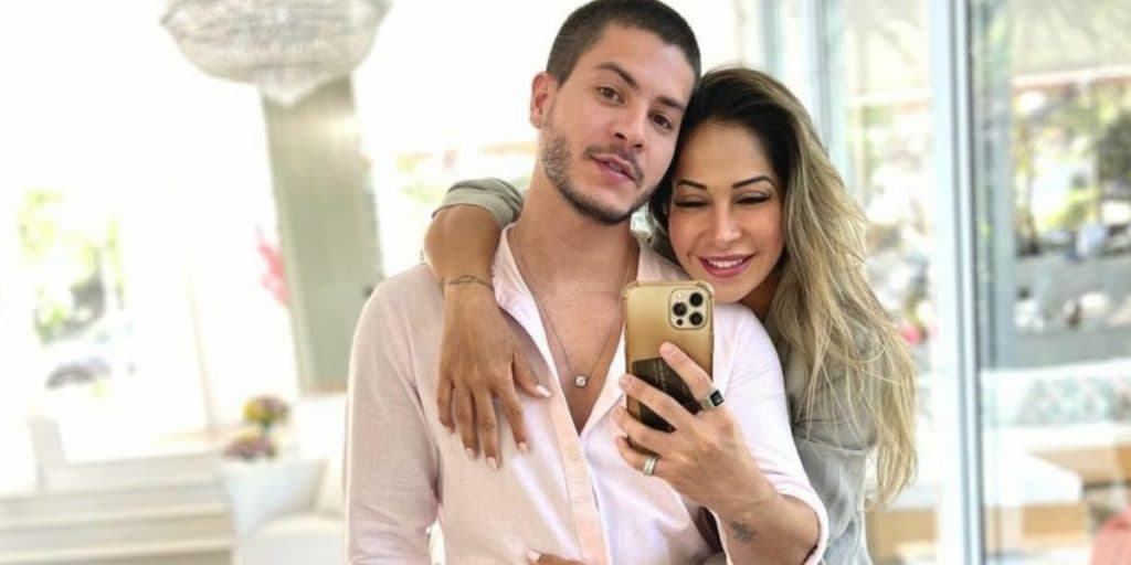 De volta? Maíra Cardi abre o jogo e comenta sobre possível volta do casamento com Arthur Aguiar: "Fiozinho de esperança"