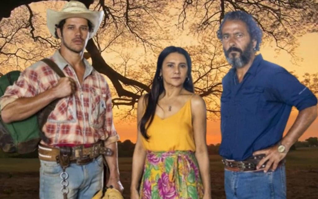 Pantanal - José Leôncio ataca Filó, esculacha Tadeu e leva castigo tenebroso