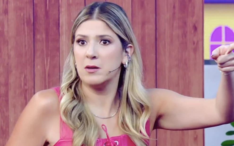 Dani Calabresa ficou constrangida com referência a Marcelo Adnet (Foto: Reprodução)