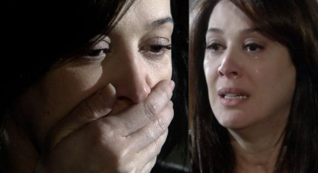 A Favorita - Donatela morre no último capítulo? Injustiçada flerta com o perigo e tem desfecho chocante