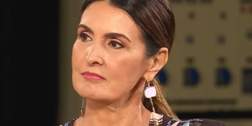 Fora do Encontro, Fátima Bernardes pode deixar o The Voice Brasil a qualquer hora; Globo fará teste com ela