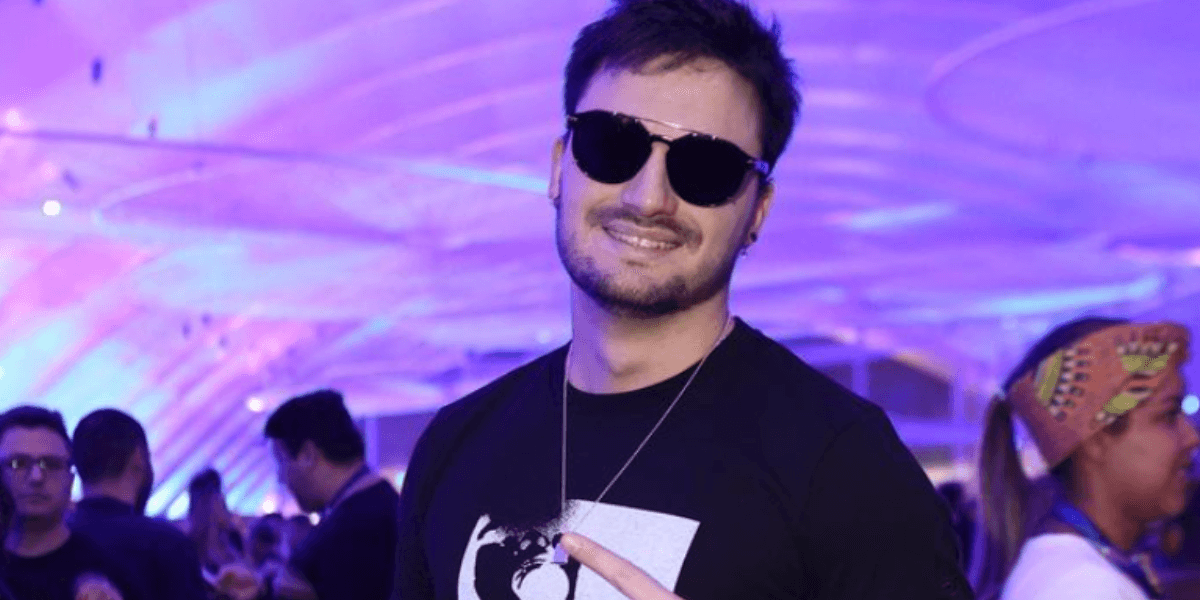 Felipe Neto surgiu na companhia de Dilma Rousseff (Foto: Reprodução)