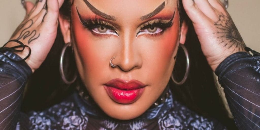 Gloria Groove anuncia música inédita em homenagem a Xuxa durante show em alto mar
