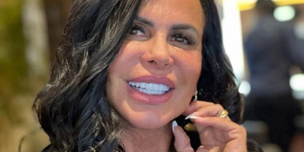 2 semanas após plástica, Gretchen faz mais um procedimento estético e mostra mudança no rosto