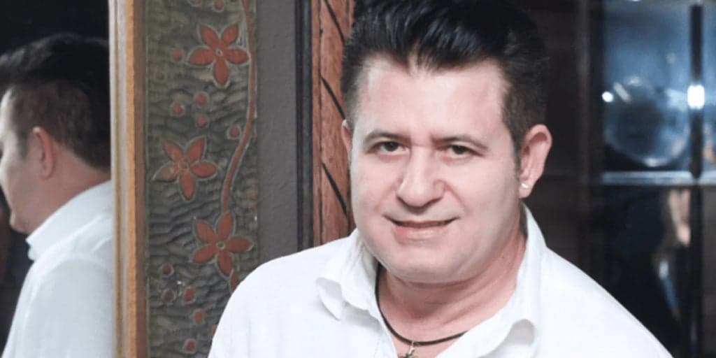 Marrone, dupla de Bruno, se revoltou com pergunta de rapaz e escandalizou em resposta: "Sua mãe é melhor"
