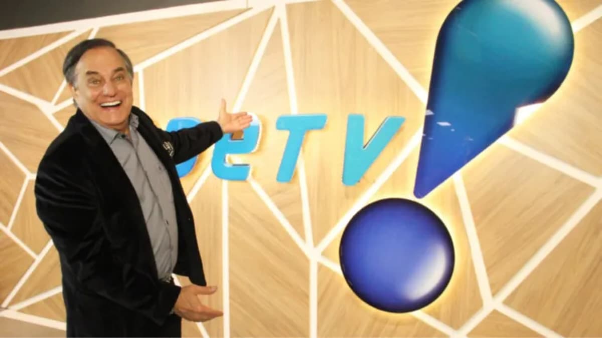 Ronnie Von é o novo contratado da RedeTV! (Foto: Reprodução) Ronnie Von é o novo contratado da RedeTV! (Foto: Reprodução)