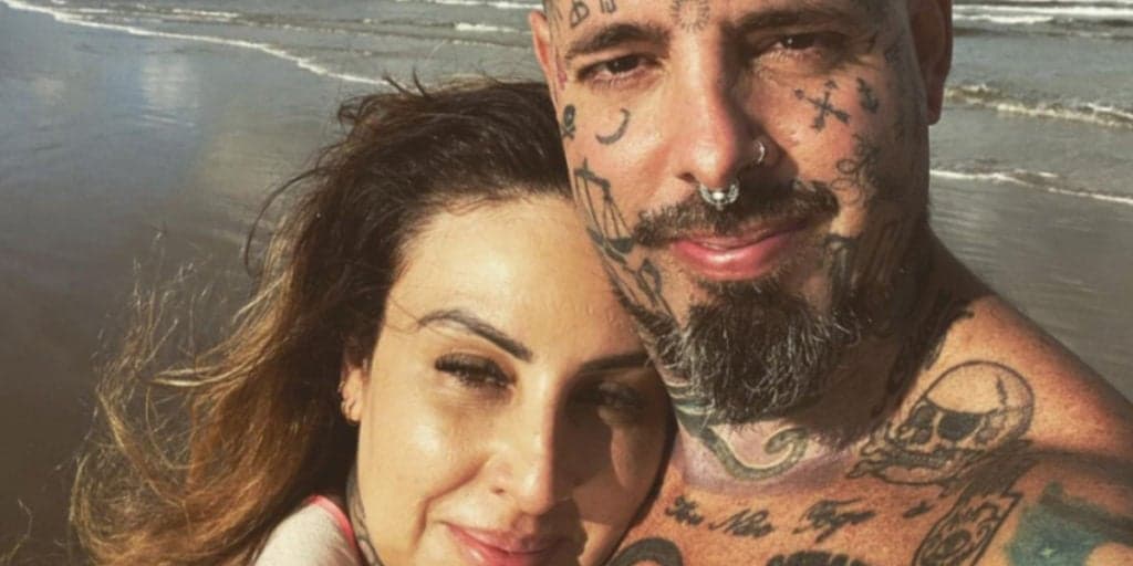 Tico Santa Cruz faz relato perturbador e diz que esposa foi agredida por cinco homens: "Onde moro"