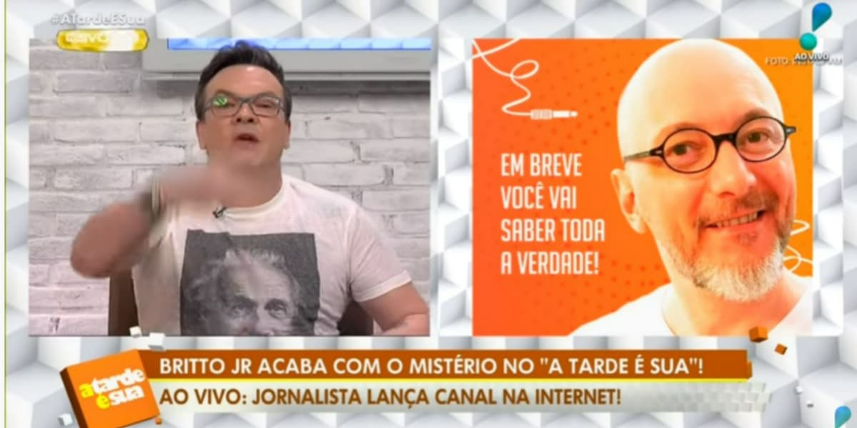 Felipeh Campos teve barraco feio com Britto Jr. (Foto: Reprodução/RedeTV!)