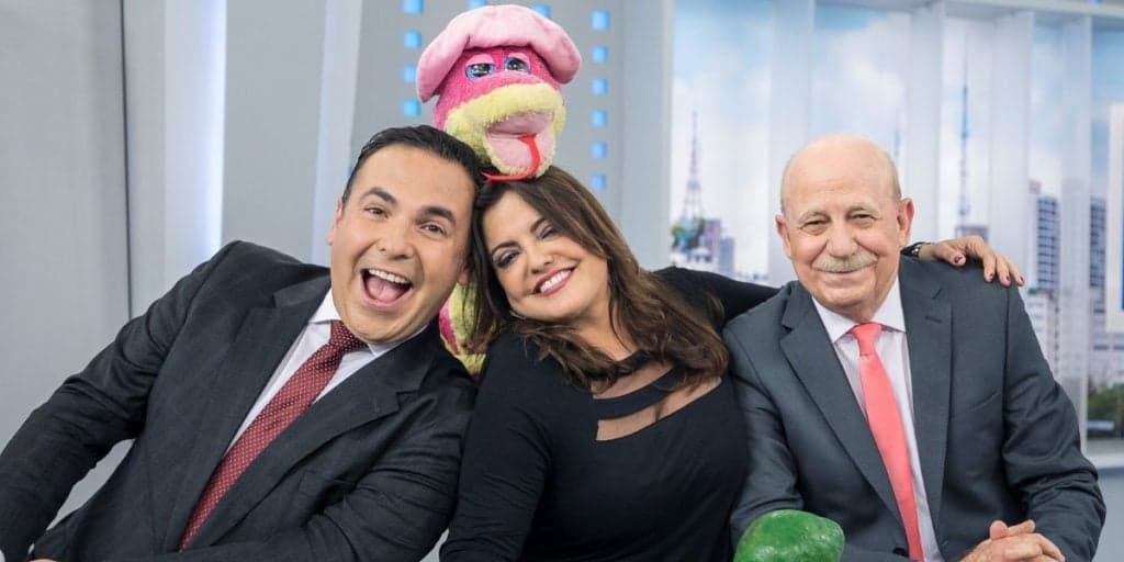 Reinaldo Gottino anuncia convite de outra emissora e confirma ida de todo o elenco da Hora da Venenosa