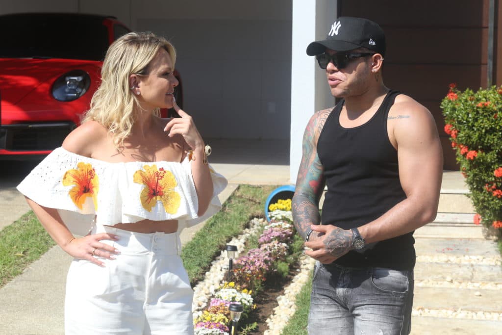 Eliana visita a casa de Tierry e bate um papo exclusivo sobre intimidade, polêmica, paixões e muito mais