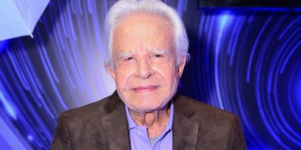 Cid Moreira, aos 95 anos, é casado com novinha 36 anos mais nova; ele já falou sobre a vida sexual dos dois