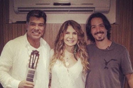 http://tvfoco.uai.com.br/wp-content/uploads/2015/05/Daniela-Mercury.jpg