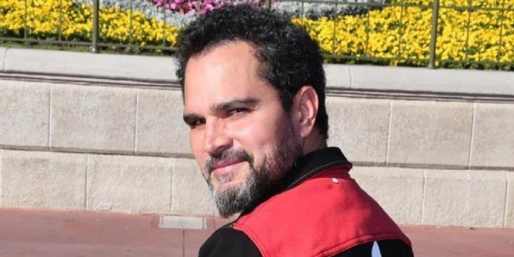 Luciano Camargo faz desabafo público em textão, se declara para jornalista e expõe: “Te amo”