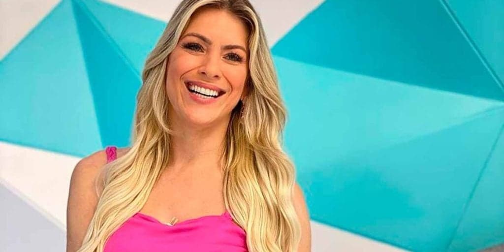Recatadíssima, Renata Fan vive relação há anos e já recebeu rara declaração pública do seu grande amor