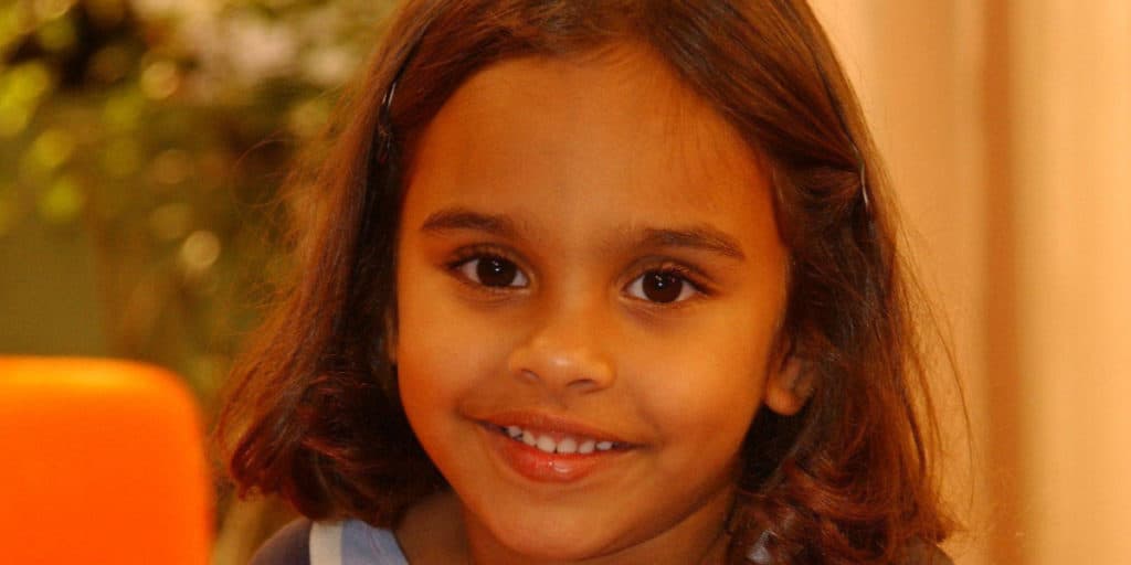 Lembra dela? Ex-atriz mirim, Ana Beatriz Cisneiros cresceu, deu à luz a sua segunda filha, e está irreconhecível