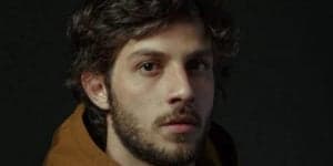 Chay Suede revela como se sente ao ler a respeito do seu trabalho nas redes sociais (Foto Reprodução/Internet) Chay Suede revela como se sente ao ler a respeito do seu trabalho nas redes sociais (Foto Reprodução/Internet)