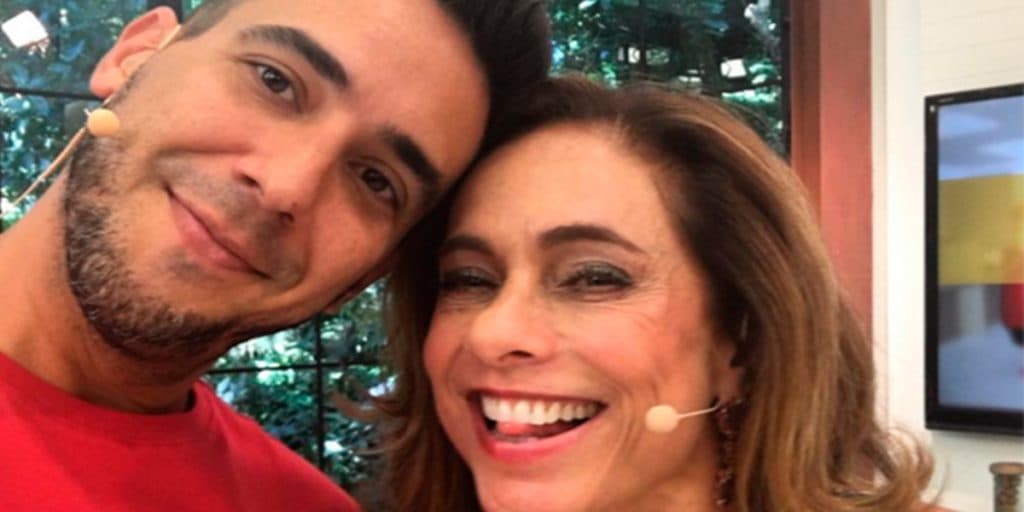 Cissa Guimarães entregou que André Marques ganhou na Mega e ele pediu: "Pare de contar"