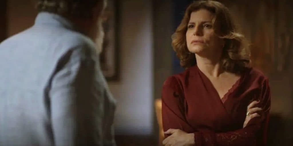 Mar do Sertão - Deodora é pisada por Tertúlio, deixa o marido e enfrenta pobreza