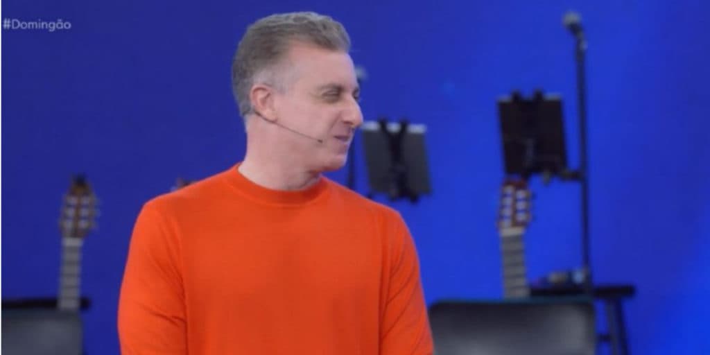 Público vê detalhe subliminar nas roupas de Giovanna Antonelli e Nero no Domingão: “É sério?”