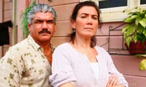 Catarina vivia um casamento abusivo com Leonardo em A Favorita (Foto: Reprodução / Globo) Catarina vivia um casamento abusivo com Leonardo em A Favorita (Foto: Reprodução / Globo)