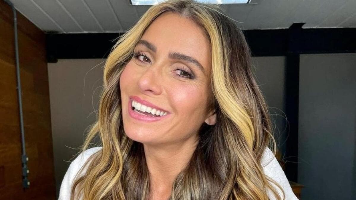 http://tvfoco.uai.com.br/wp-content/uploads/2015/05/Daniela-Mercury.jpg