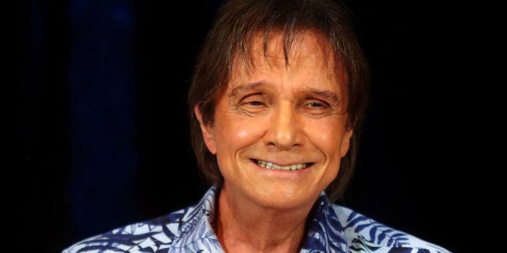 Simples, pequenina e curiosa: Casa de Roberto Carlos antes da fama virou atração e é chocante