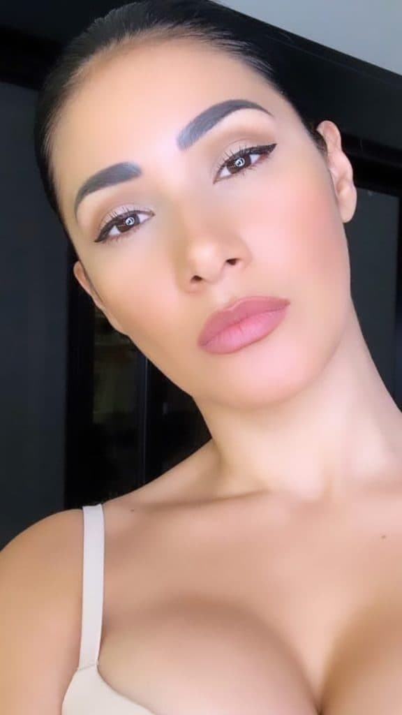 Simaria deixa a internet enlouquecida com foto ousada (Foto Reprodução/Instagram) Simaria deixa a internet enlouquecida com foto ousada (Foto Reprodução/Instagram)