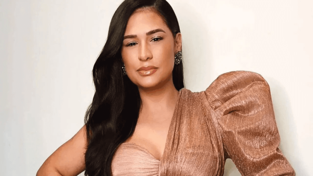 Sem Simaria, Simone explode em show e apresentação de nova parceira oficial é divulgada